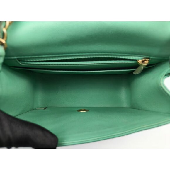 Pre-Owned Chanel Square Classic Chevron Single Flap Lambskin Mini Crossbody Bag - Picture 6 of 10